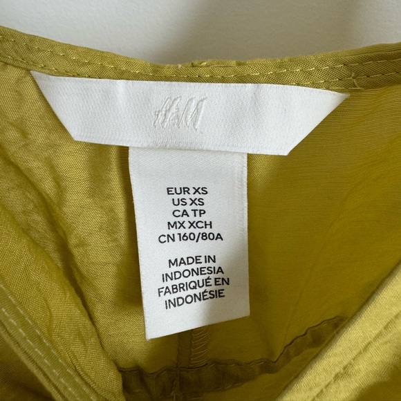 H&M green dress - Picture 3 of 6